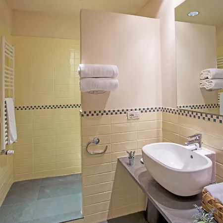 Antico Podere Propano Hotel 3*