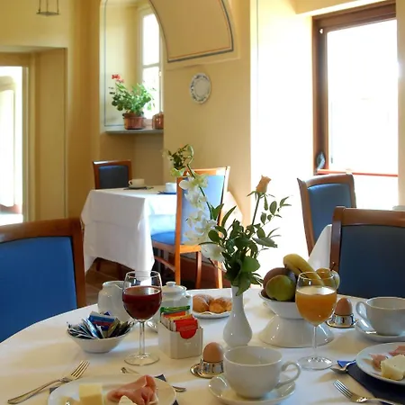 Antico Podere Propano 호텔 살루초