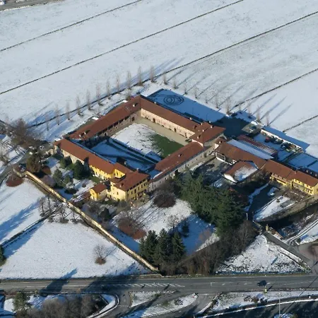 Antico Podere Propano 3* Saluzzo